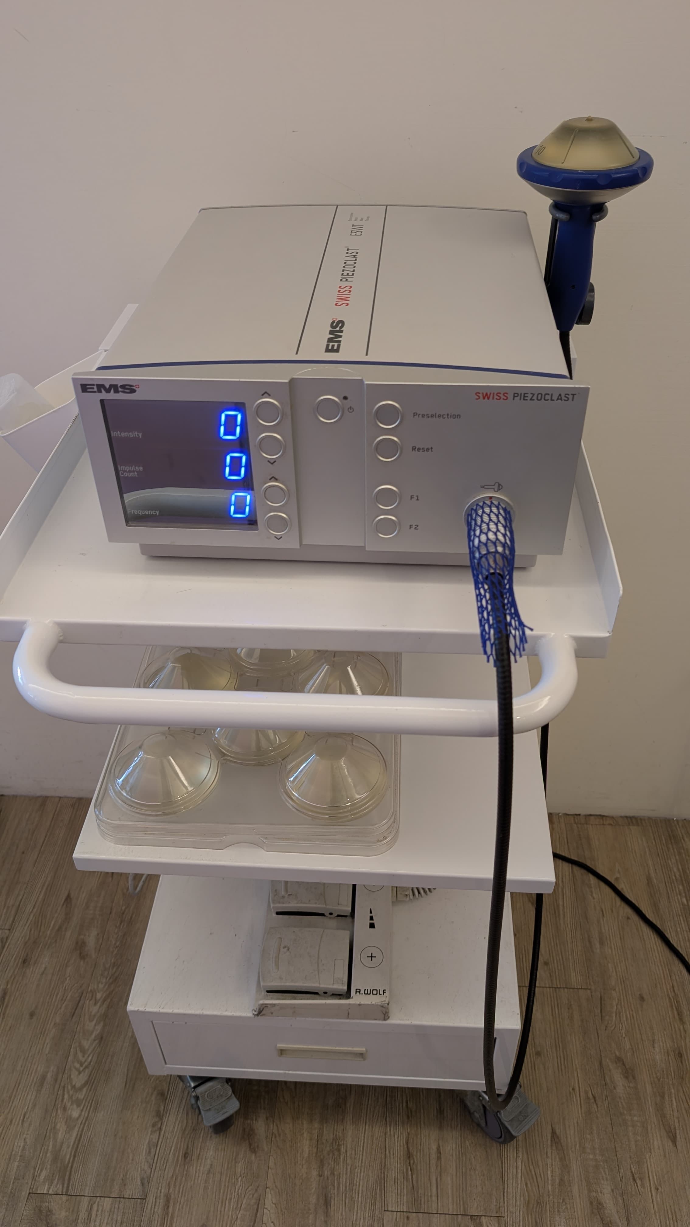EMS Swiss PiezoClast 壓電式聚焦震波治療系統